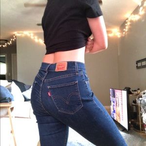 Levi skinny jeans